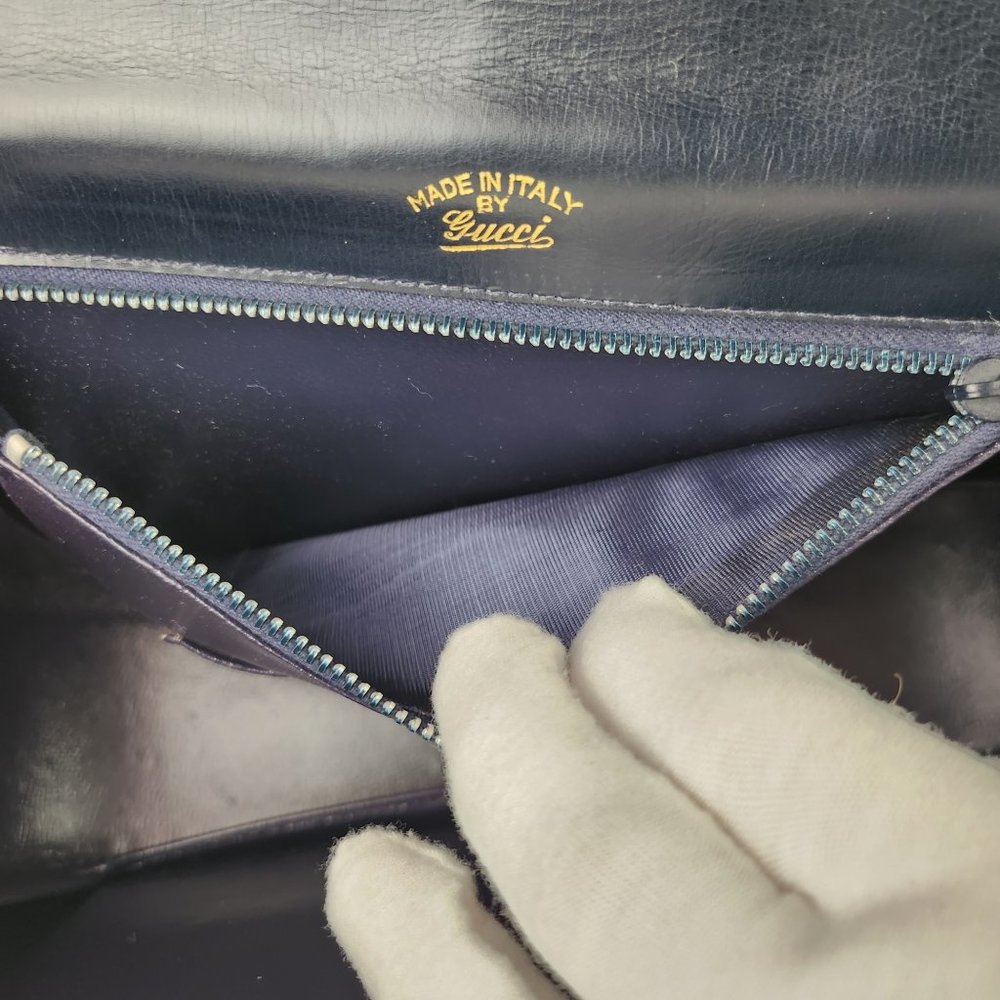 Gucci Vintage Monogram Shoulder Bag - Picture 11 of 15